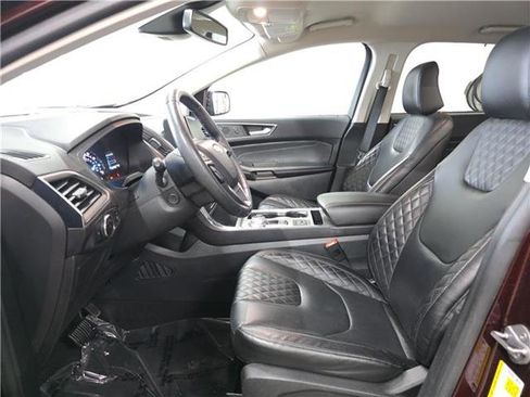 Certified 2024 Ford Edge Titanium w/ Equipment Group 301A image 9