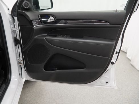 Used 2021 Jeep Grand Cherokee Overland image 49