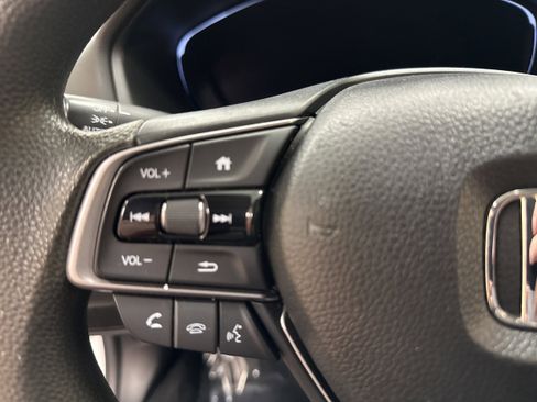 Used 2021 Honda Accord LX image 30