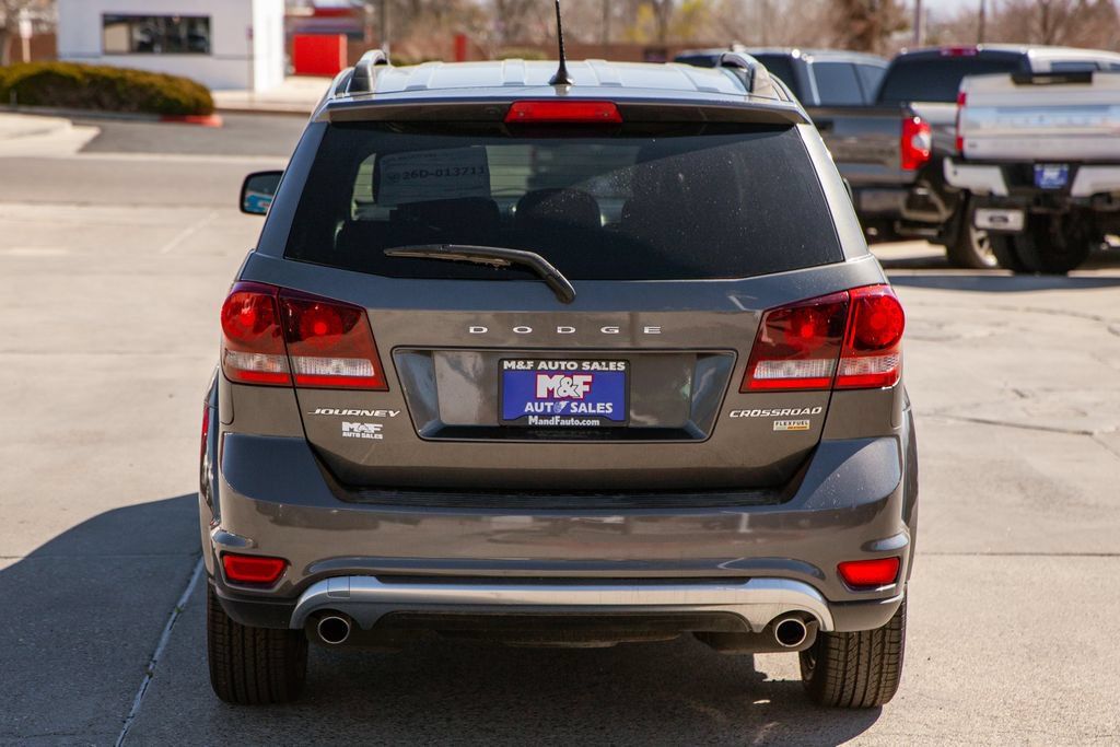 Used 2017 Dodge Journey Crossroad FWD image 6