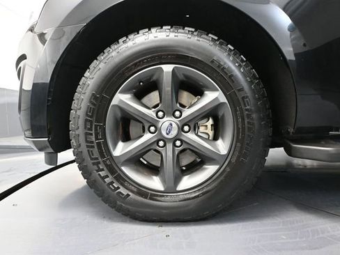 Used 2018 Ford Expedition Max XLT w/ Equipment Group 202A image 38