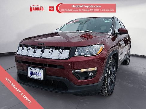 Used 2021 Jeep Compass Latitude image 1