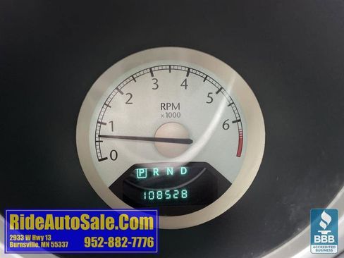 Used 2009 Chrysler Sebring Touring w/ Electronics Convenience Group image 17