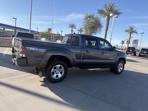 Used 2014 Toyota Tacoma PreRunner w/ TRD Sport Package RWD image 4