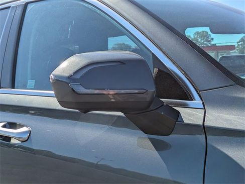 Used 2023 Hyundai Palisade SEL w/ Premium Package image 11