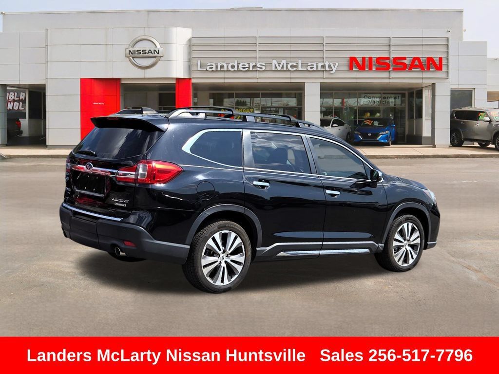 Used 2022 Subaru Ascent Touring AWD/4WD image 3