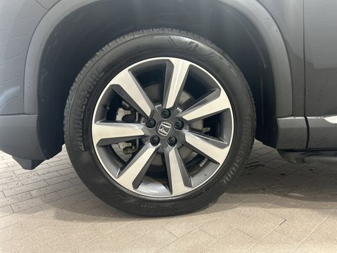 Certified 2023 Honda Pilot Elite image 32