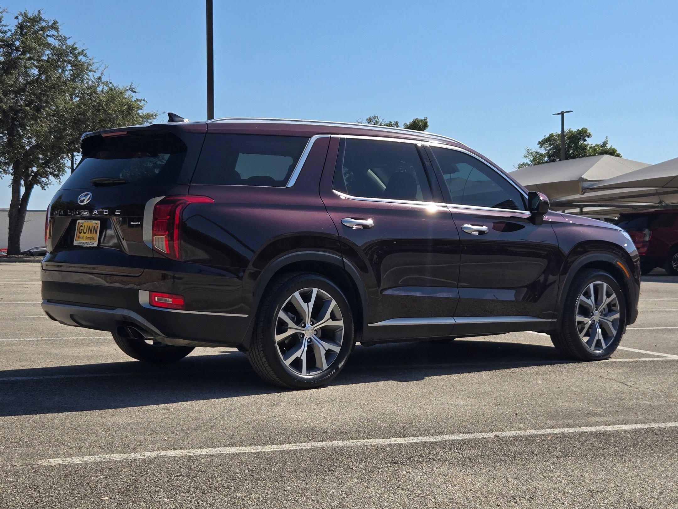 Used 2022 Hyundai Palisade SEL w/ 8P Bench Seat Package AWD/4WD image 3