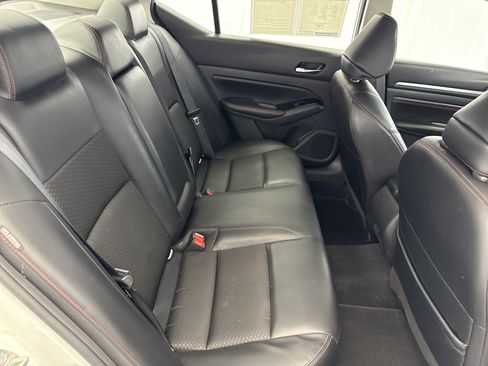 Used 2023 Nissan Altima 2.5 SR image 15