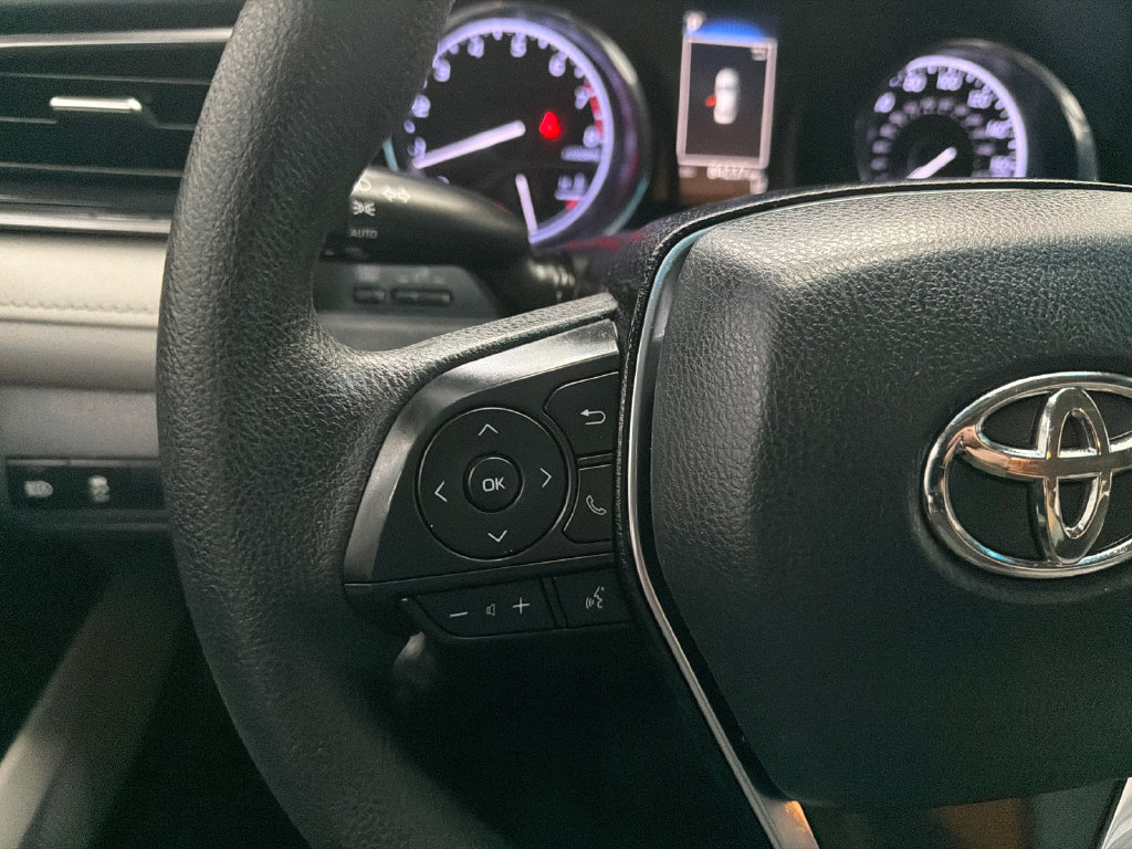 Used 2019 Toyota Camry LE FWD image 23