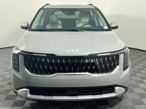 New 2026 Kia Carnival EX FWD image 8