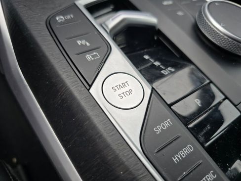 Used 2023 BMW 330e xDrive image 26