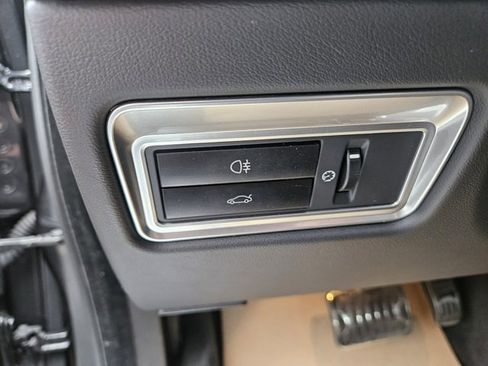 Used 2013 Jaguar XF R-S image 30