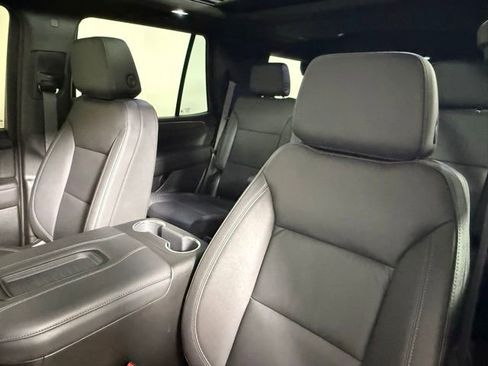 Used 2023 Chevrolet Tahoe Z71 w/ Luxury Package image 29