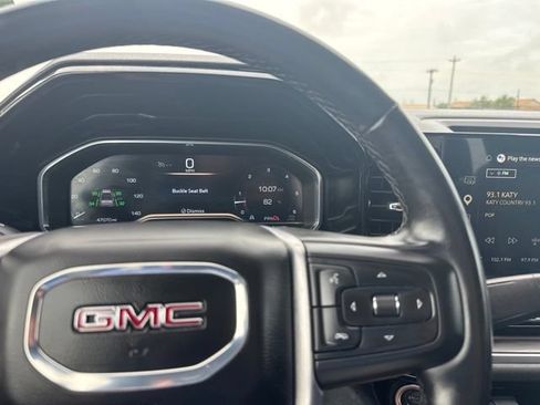 Used 2025 GMC Sierra 1500 SLT RWD image 16