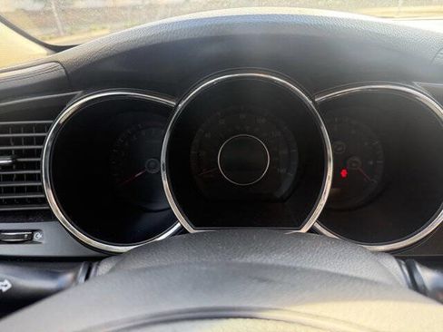 Used 2011 Kia Optima EX w/ Premium Pkg image 14