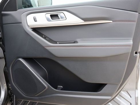 New 2026 Ford Explorer Active image 9