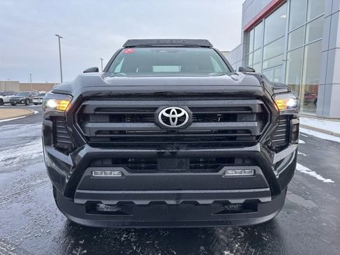 New 2026 Toyota Tacoma SR5 image 2