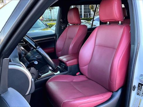 Used 2023 Lexus GX 460 Premium image 8