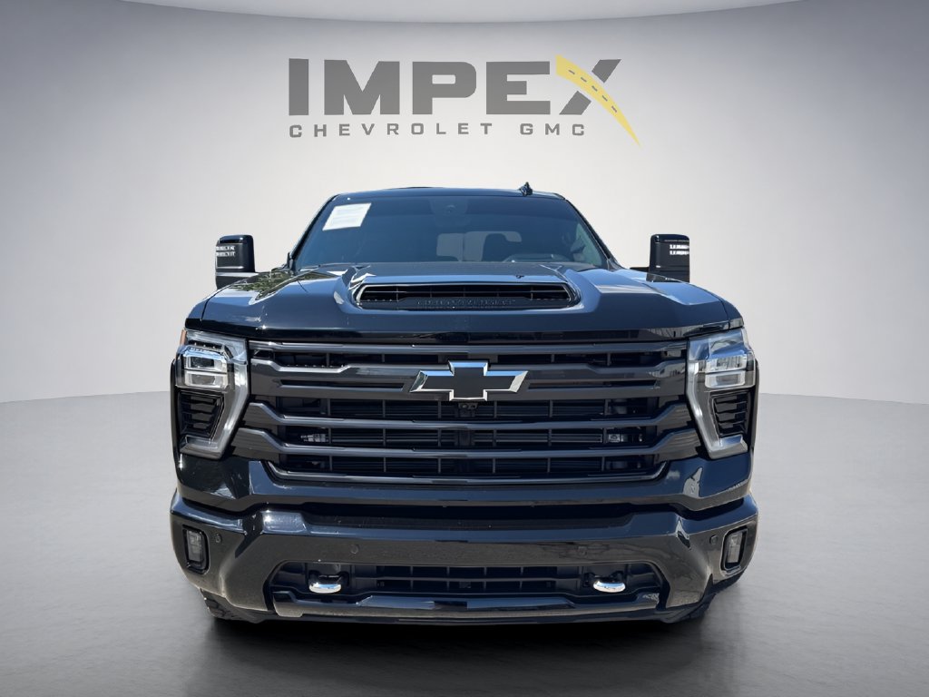 Used 2026 Chevrolet Silverado 2500 High Country w/ High Country Premium Package AWD/4WD image 1