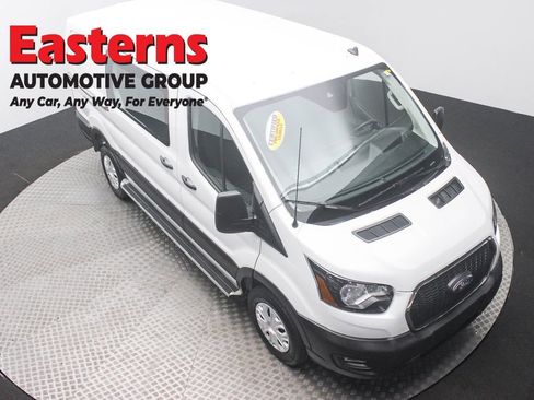 Used 2024 Ford Transit 250 Low Roof w/ Exterior Upgrade Package RWD image 3