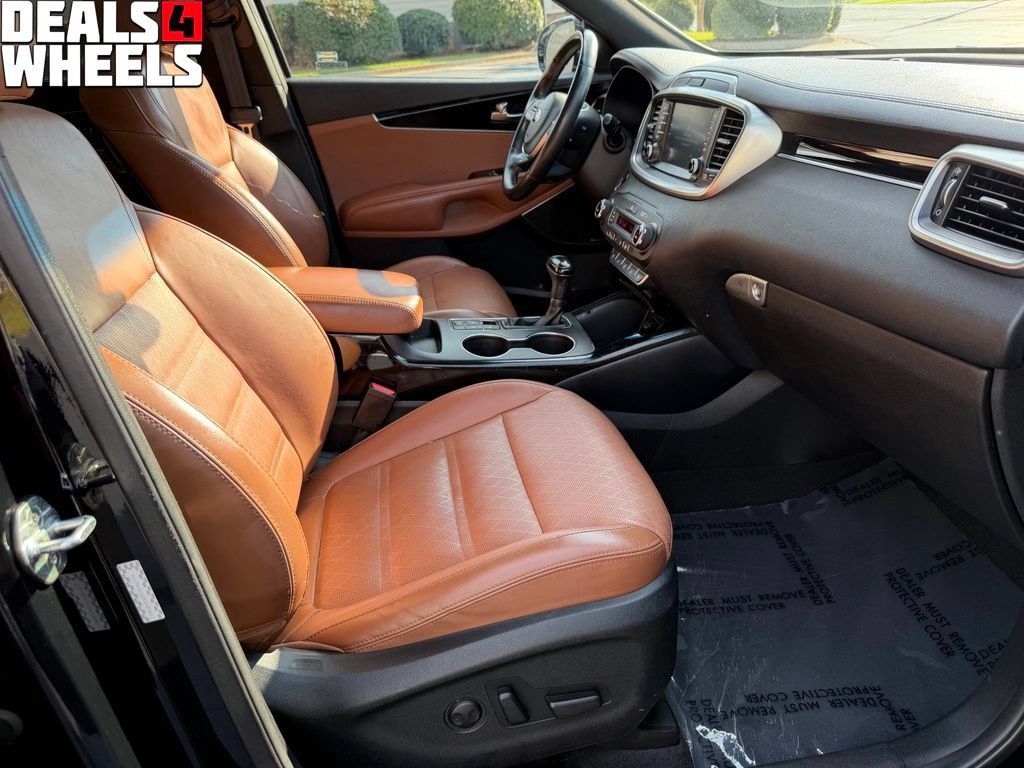 Used 2019 Kia Sorento SX FWD image 26