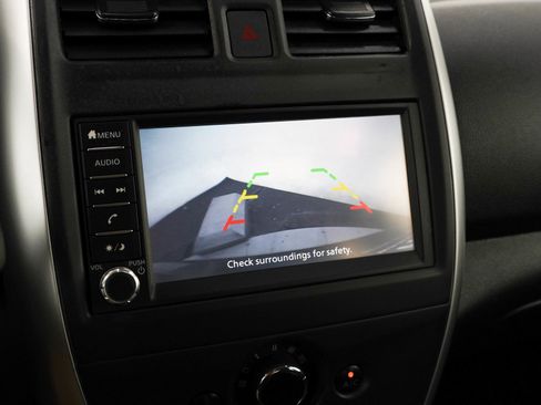 Used 2018 Nissan Versa SV FWD image 20