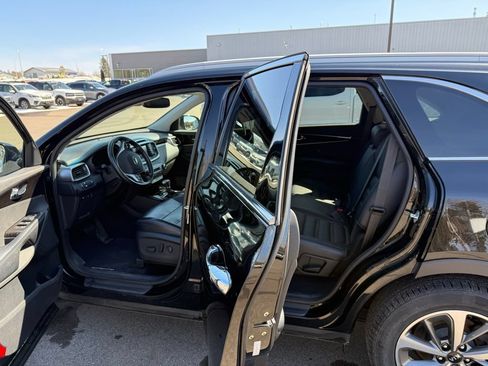 Used 2019 Kia Sorento EX AWD/4WD image 8