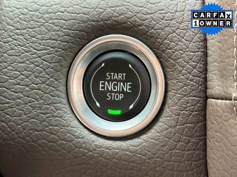 Used 2024 GMC Yukon Denali AWD/4WD image 17
