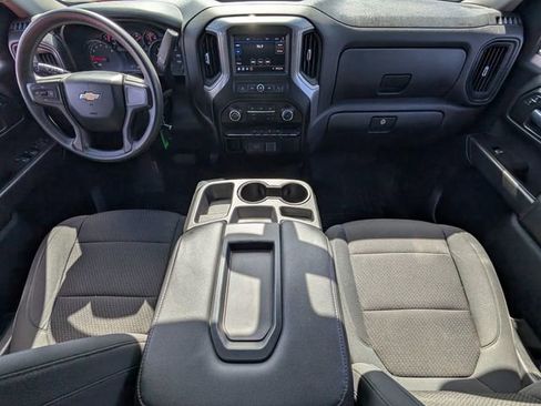 Used 2020 Chevrolet Silverado 1500 Custom w/ Custom Value Package image 11