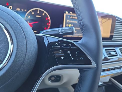New 2026 Mercedes-Benz GLE 450 4MATIC image 17