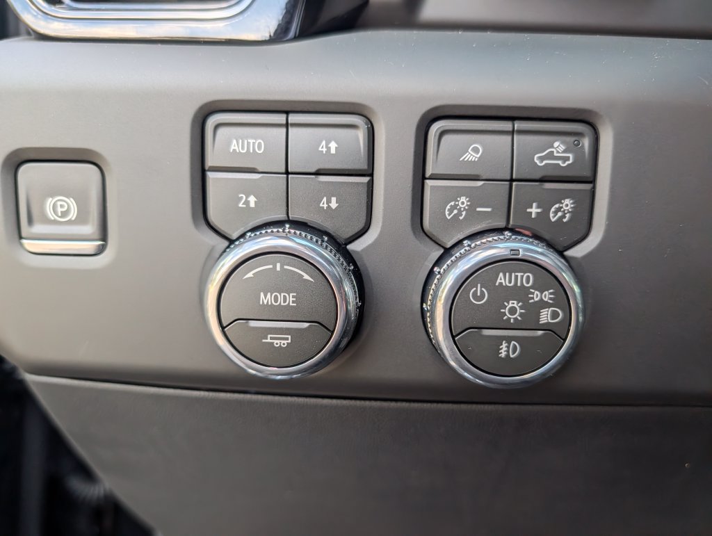 New 2026 GMC Sierra 1500 AT4 w/ AT4 Premium Package AWD/4WD image 9