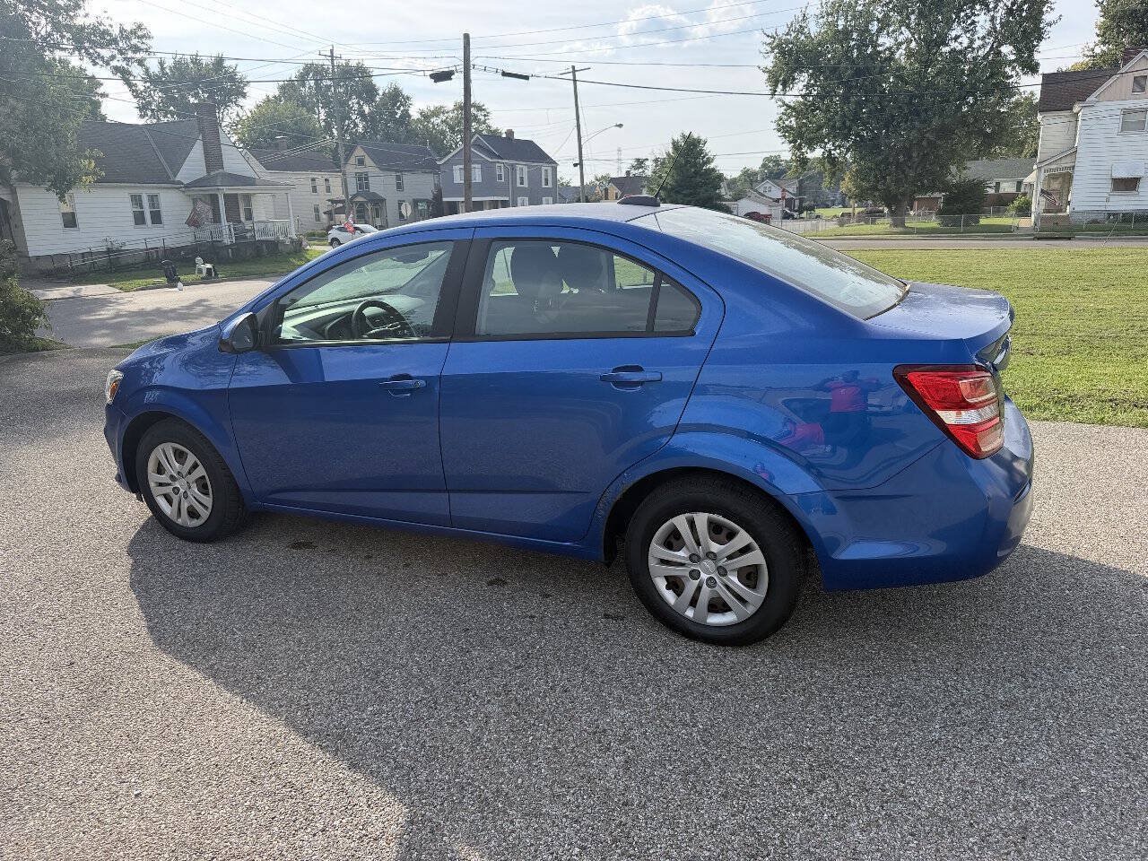 Used 2017 Chevrolet Sonic LS FWD image 2
