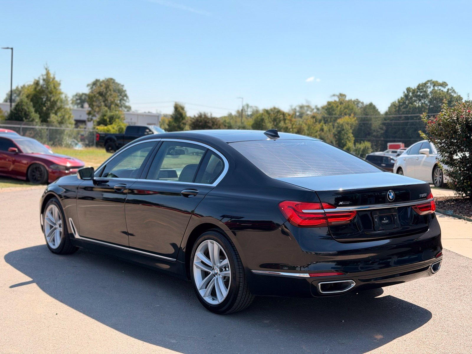 Used 2018 BMW 750i xDrive AWD/4WD image 11