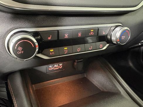 Used 2021 Nissan Altima 2.0 SR FWD image 30