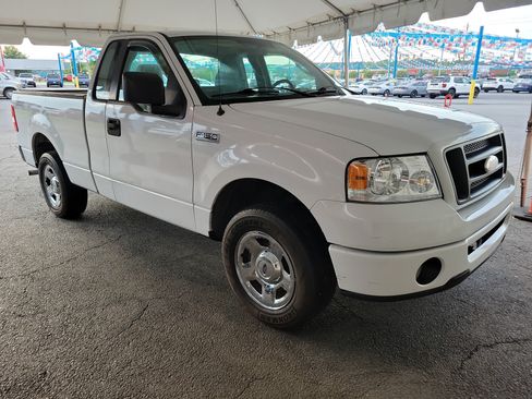 Used 2006 Ford F150 STX RWD image 1