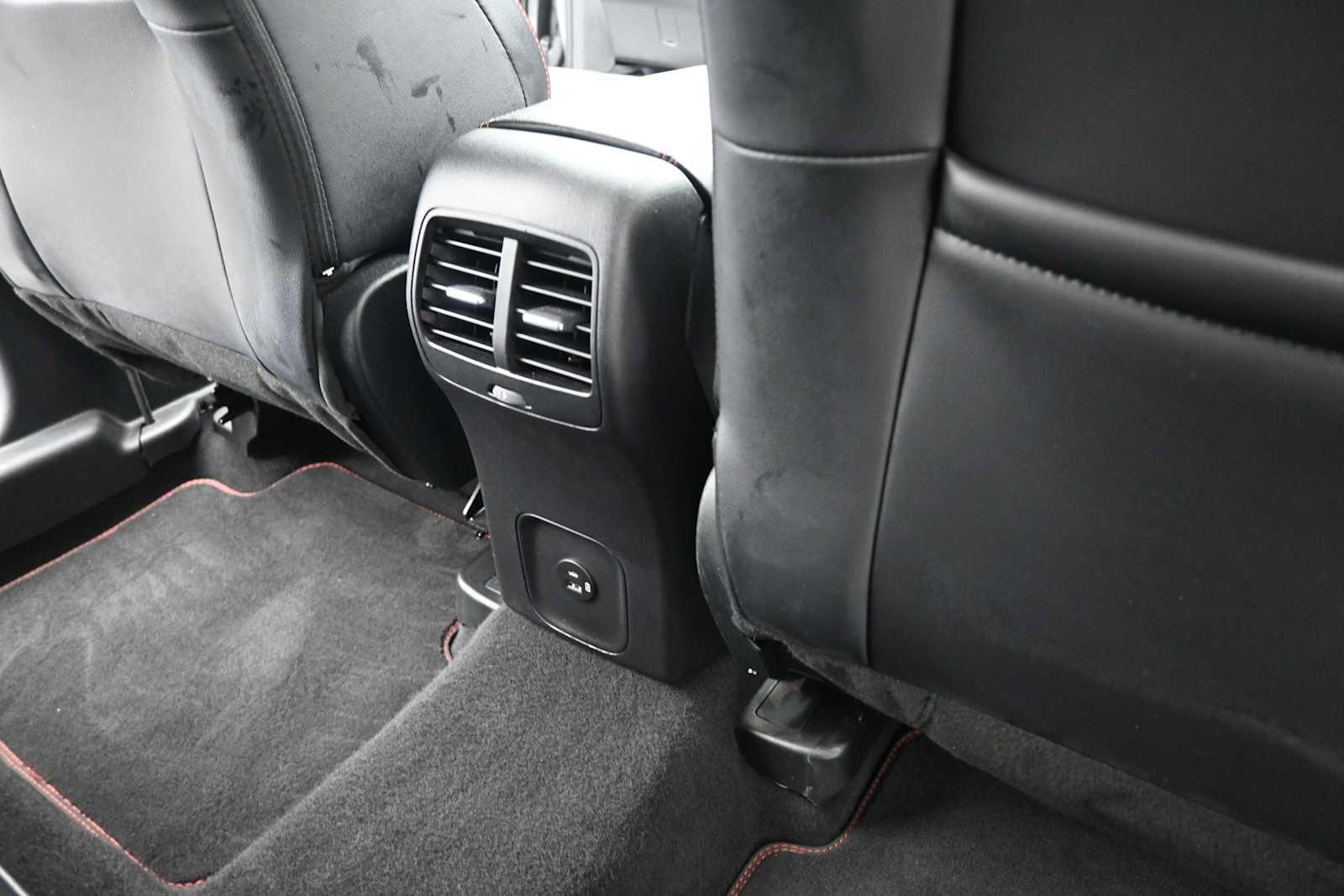 Used 2022 Ford Escape SEL w/ SEL Stealth AWD Package image 26