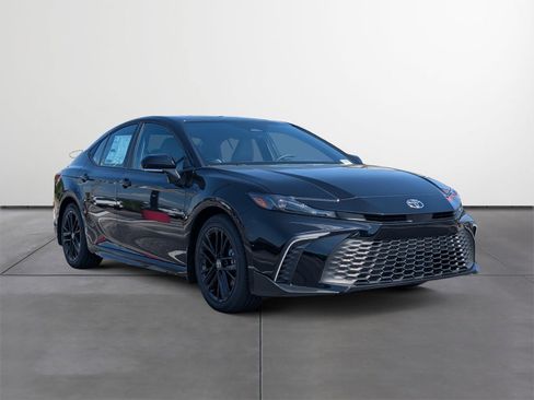 New 2026 Toyota Camry SE FWD image 7