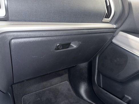 Used 2025 Ford Expedition Active image 31