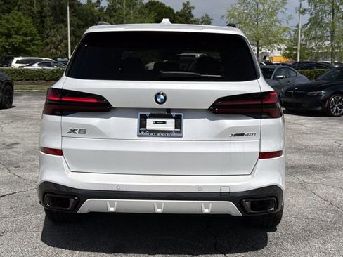 New 2026 BMW X5 xDrive40i w/ M Sport Package AWD/4WD image 4