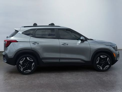 Used 2024 Kia Seltos SX w/ SX Sunroof Package AWD/4WD image 6
