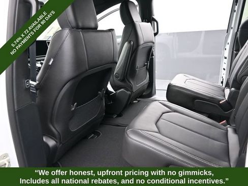 New 2026 Chrysler Voyager LX image 13