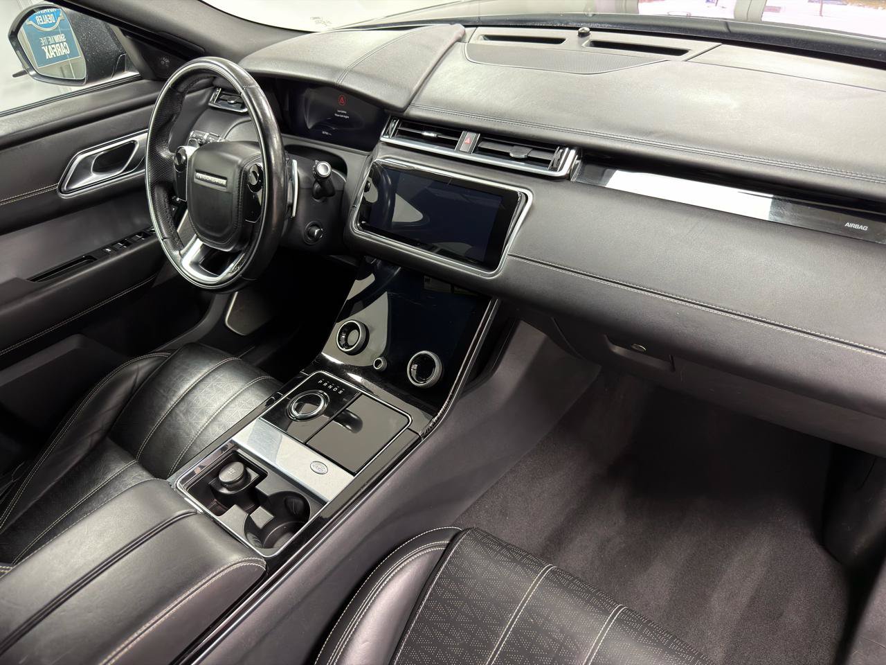 Used 2018 Land Rover Range Rover Velar AWD/4WD image 26