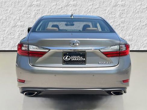Used 2016 Lexus ES 350 w/ Premium Package w/Wood Trim image 4