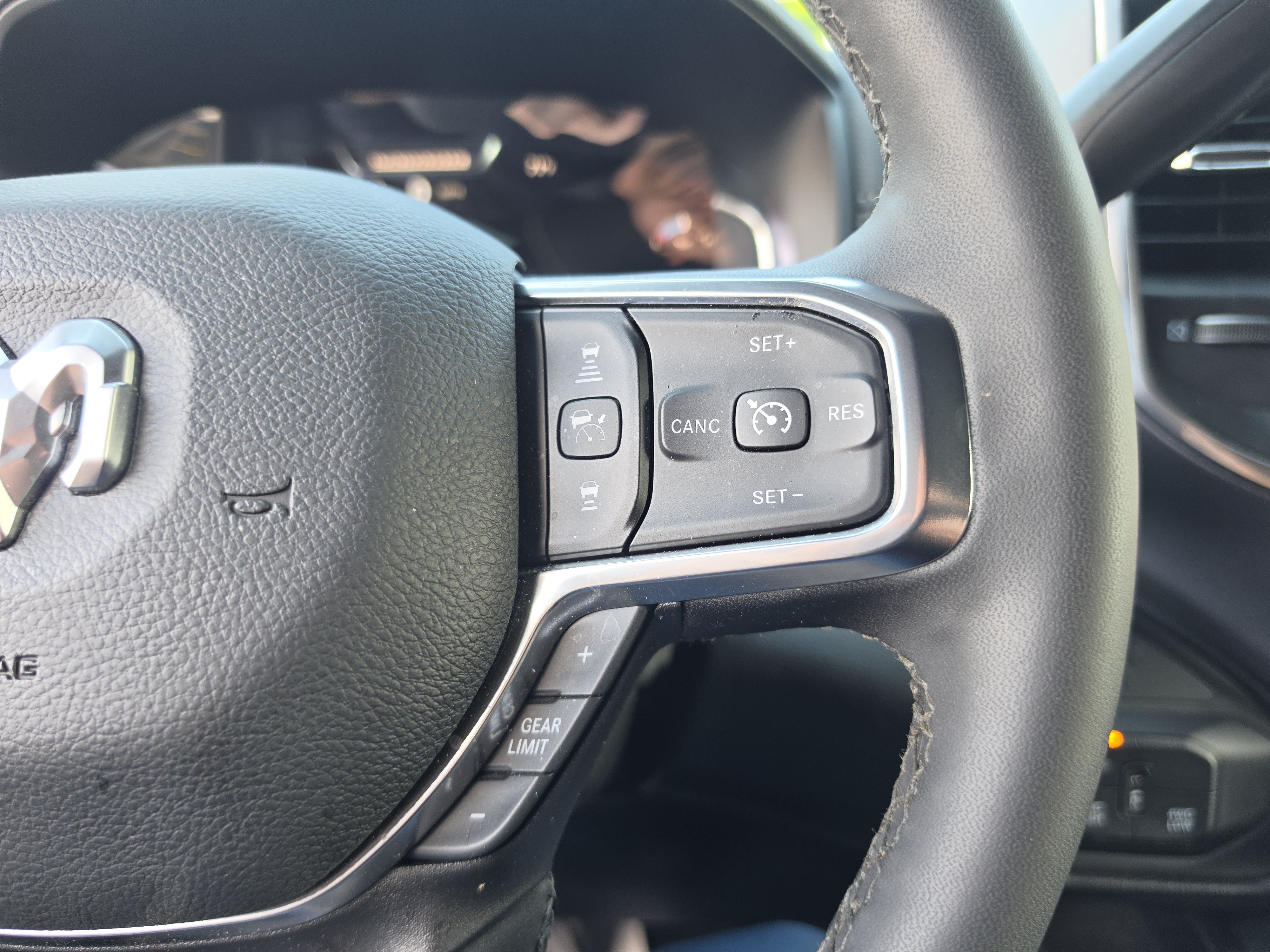 Used 2026 RAM 3500 Laramie AWD/4WD image 21