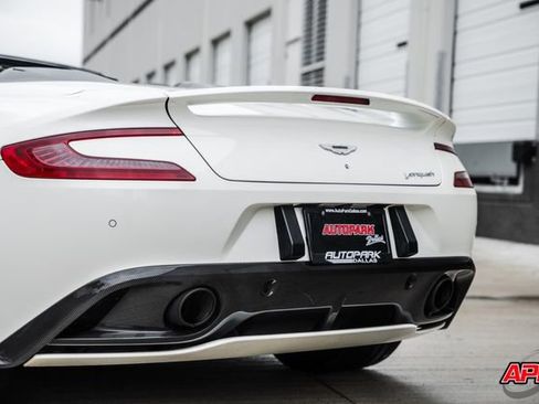 Used 2016 Aston Martin Vanquish Volante image 38