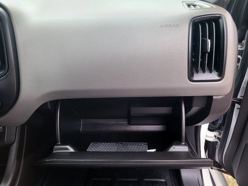 Used 2017 Chevrolet Colorado W/T image 28