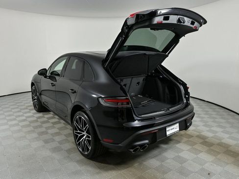 New 2026 Porsche Macan AWD/4WD image 32