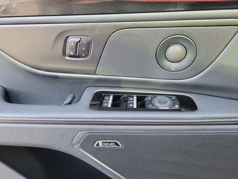 Certified 2024 Lincoln Nautilus Reserve w/ Equipment Group 202A image 18