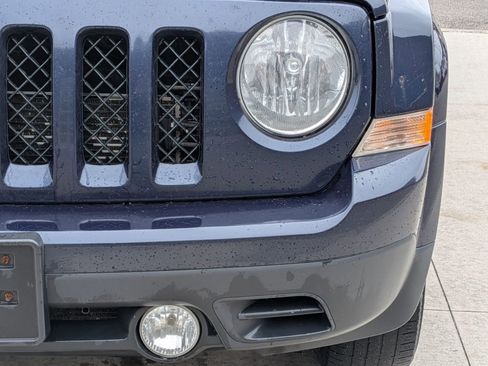Used 2014 Jeep Patriot Latitude image 11